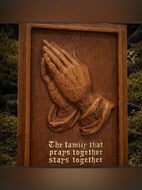 Oddity plastic Wooden Praying Hands Wall Plaque in Warm Brown